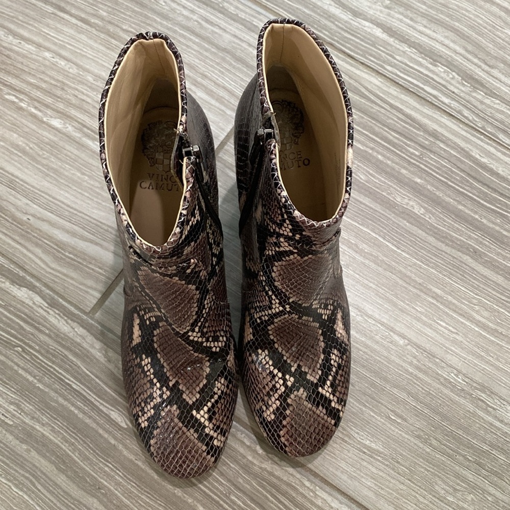 Vince Camuto Sanstan Taupe Python Snake Print Ank… - image 4
